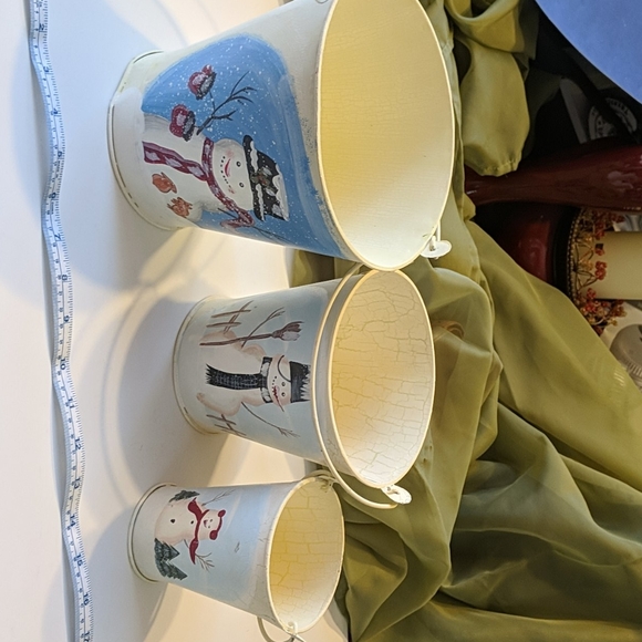 Christmas decorative Buckets - Picture 1 of 3